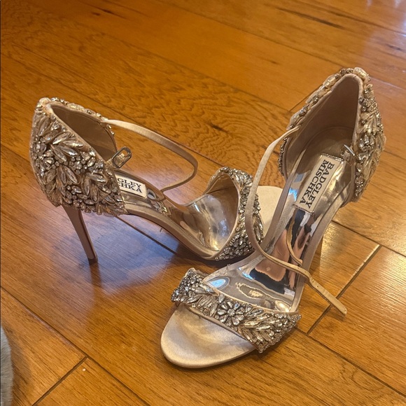 Badgley Mischka Silver Embellished Heels - Picture 7 of 7